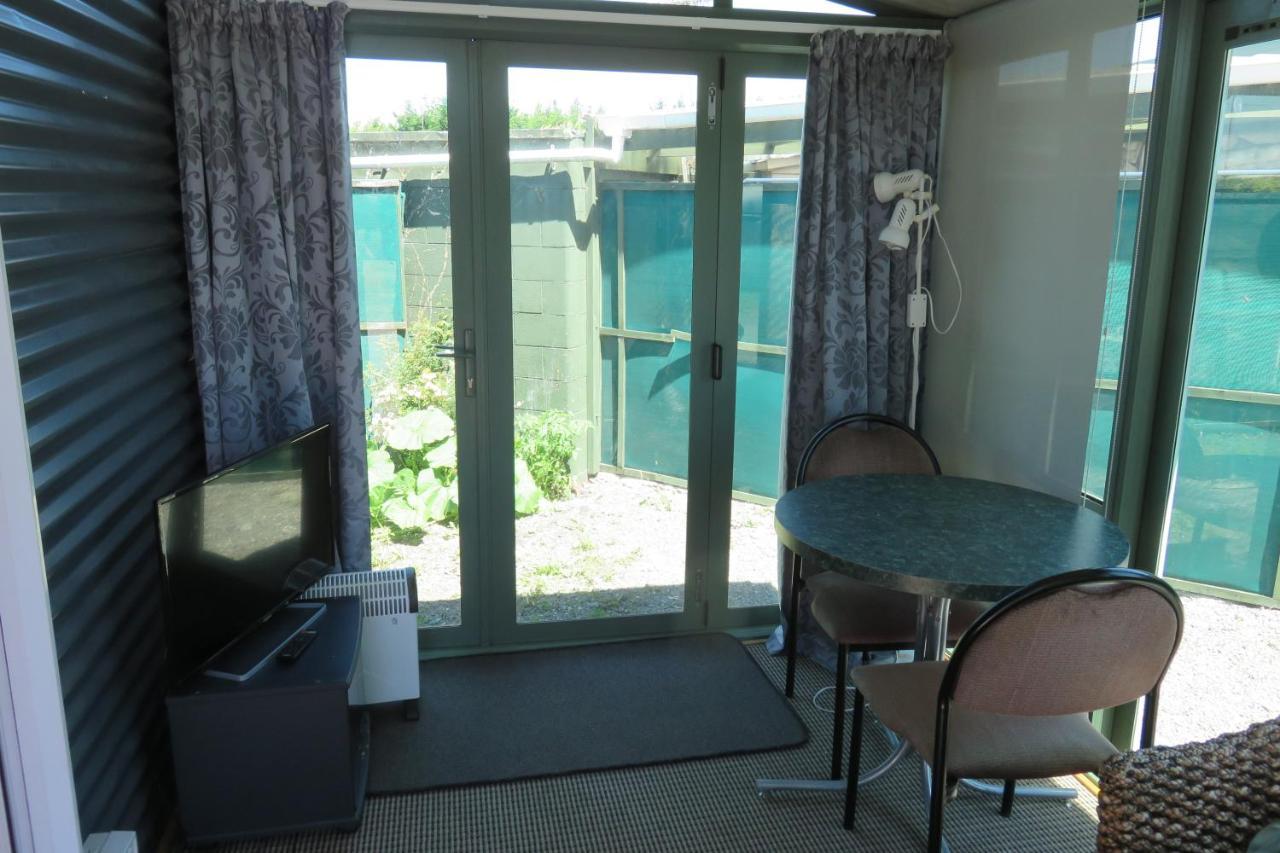 Rangiora Eco Holiday Park Fernside Exterior foto
